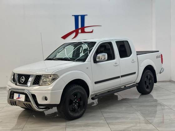 NISSAN FRONTIER 2.5 SE 4X4 CD TURBO ELETRONIC DIESEL 4P AUTOMÁTICO